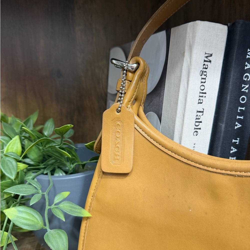 Coach Leather Shoulder Bag and Wallet - Picture 2 of 5